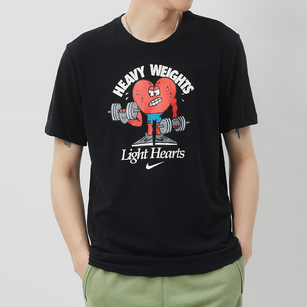 Nike AS M NK DF TEE HUMOR 男黑愛心訓練運動短袖DZ2744-010 NIKE