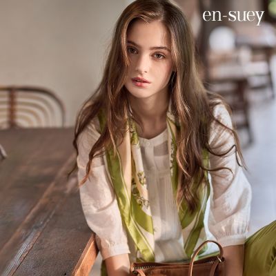 【en-suey 銀穗】圓領開襟蕾絲織帶上衣