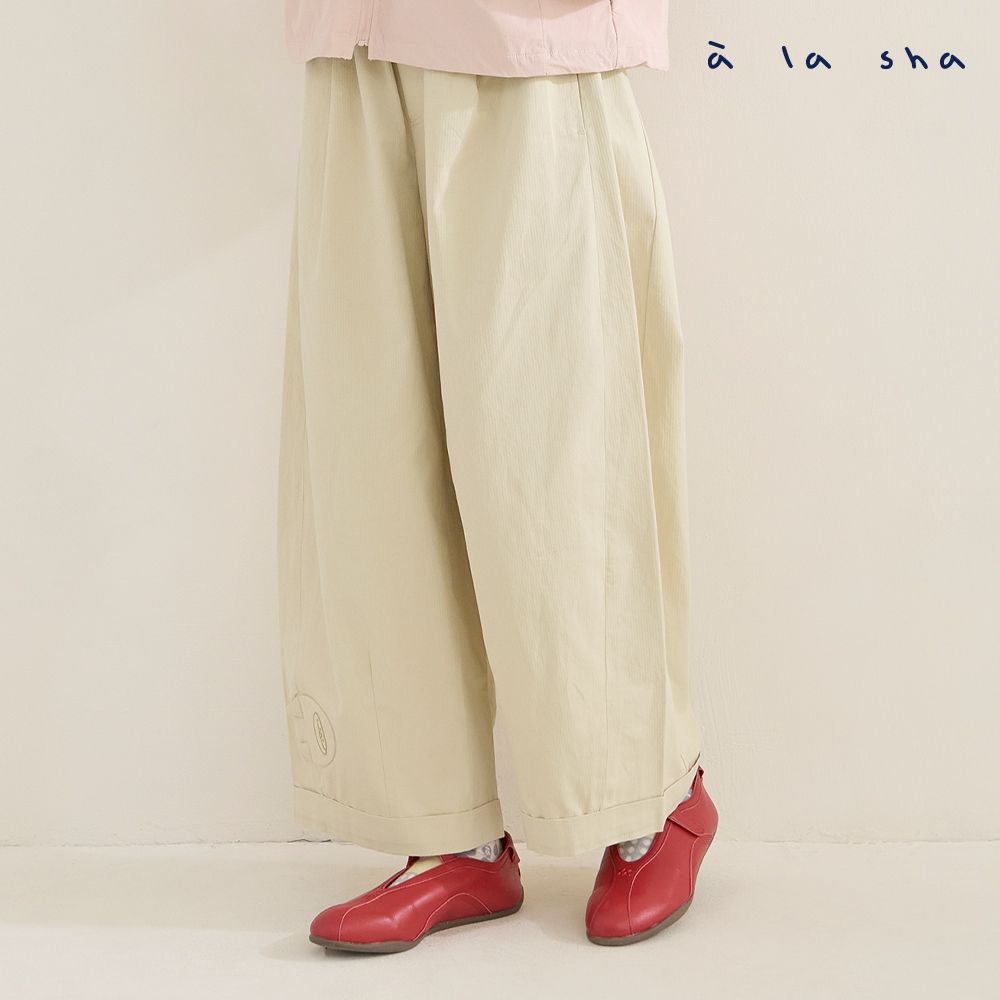 a la sha 抹茶在哪裡寬褲 (淺卡)