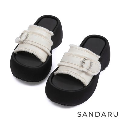山打努SANDARU-拖鞋 水鑽釦飾寬版超厚底拖鞋-白