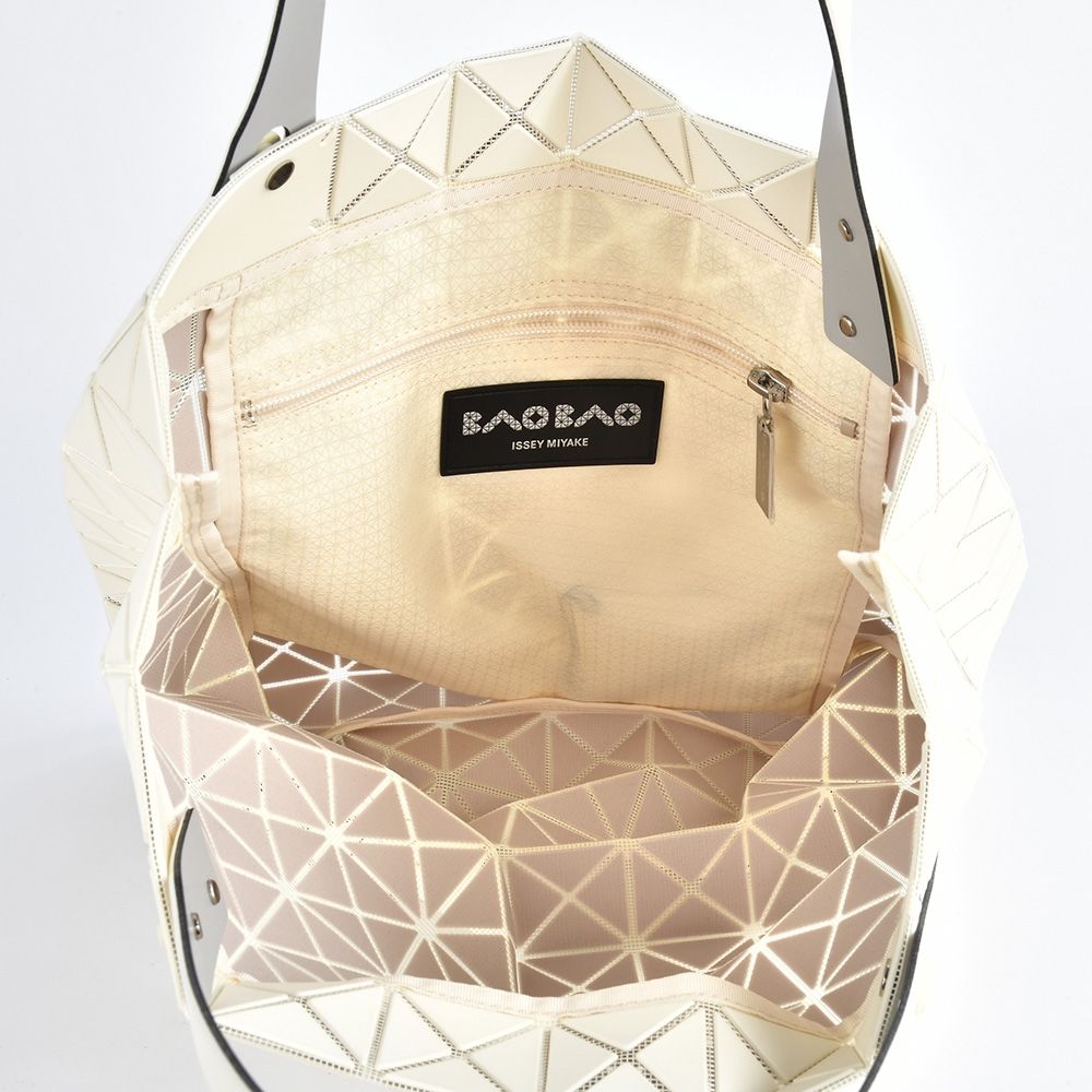 ISSEY MIYAKE 三宅一生BAOBAO PRISM PLUS 霧面方格8x8手提包-象牙白色