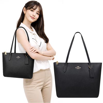 COACH 黑色防刮皮革手提/托特包-中型