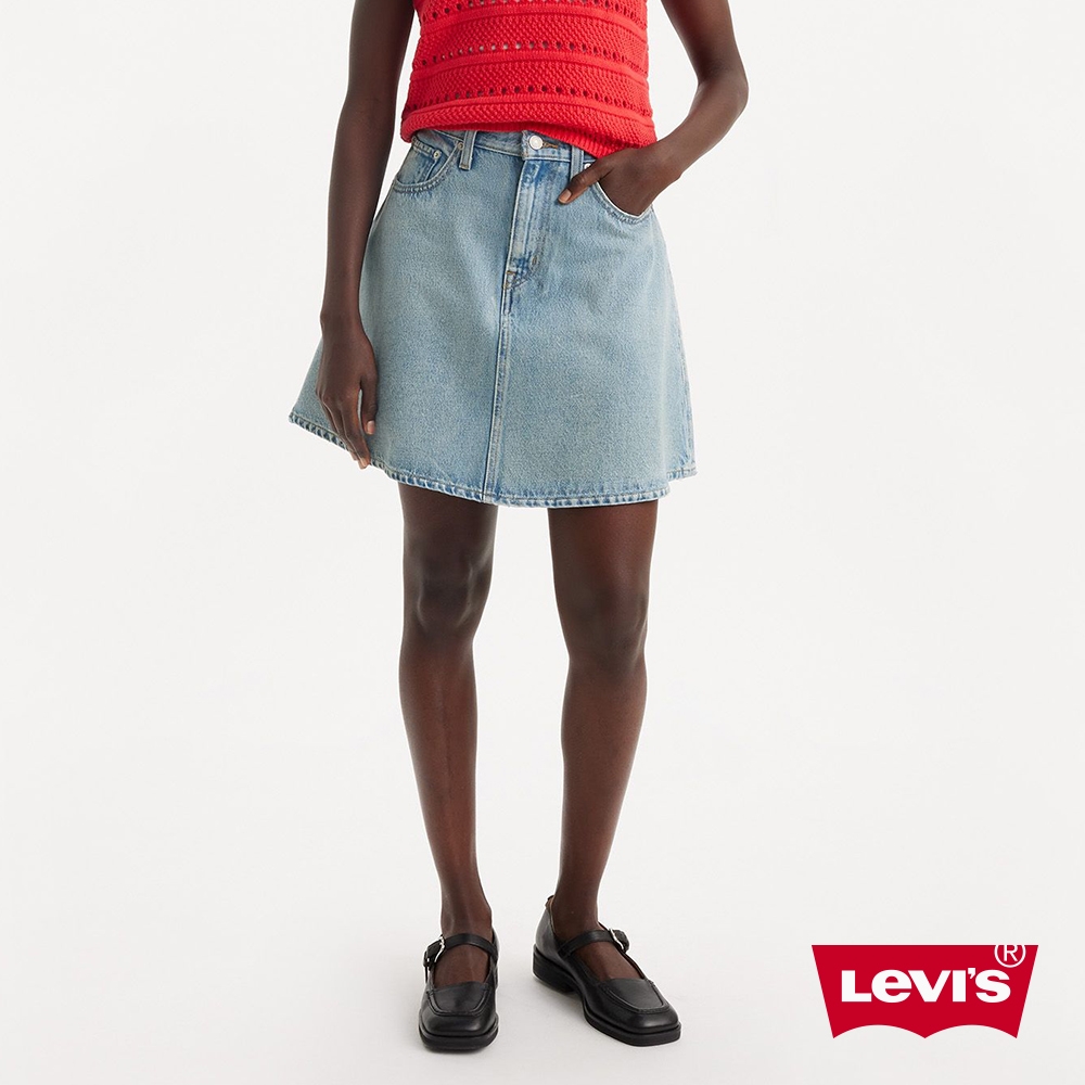 Levi's 女款 膝上丹寧牛仔短裙