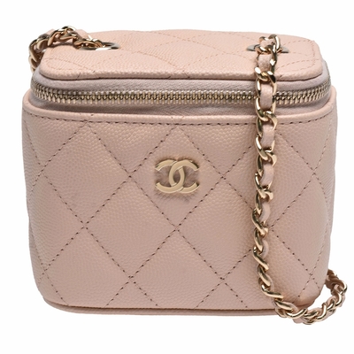 CHANEL香奈兒 經典雙C LOGO菱格粒紋牛皮金屬鍊帶斜背化妝包(迷你-粉膚色)