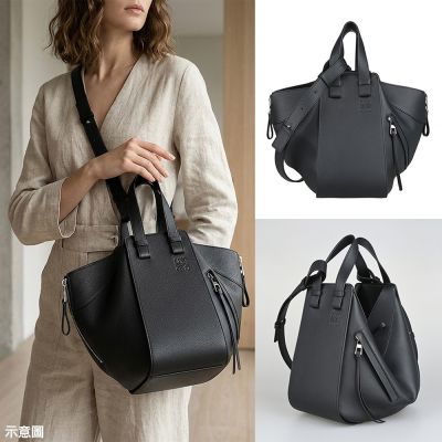 LOEWE 小牛皮Hammock系列鉤扣式斜背吊床包(小/黑)