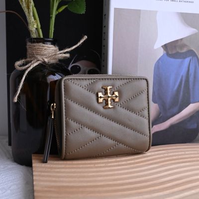 TORY BURCH 品牌LOGO釦式零錢短夾(灰棕)
