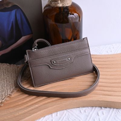 BALENCIAGA 巴黎世家 Neo classic 經典鉚釘裝飾牛皮卡片零錢包(大象灰/附1掛帶)