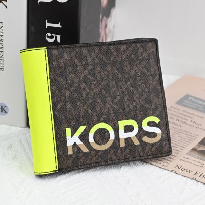 MICHAEL KORS COOPER 經典MK印花撞色八卡對開短夾(咖/螢光黃-全新福利品)