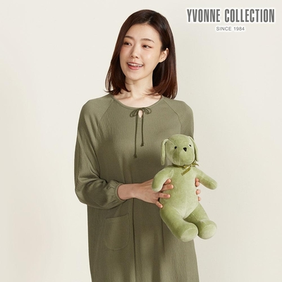 Yvonne Collection 乖乖坐姿狗玩偶-抹茶綠