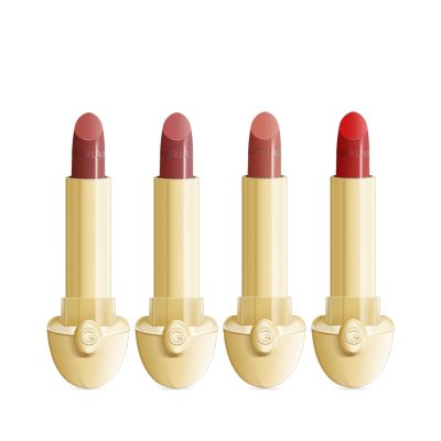 Guerlain嬌蘭 紅寶之吻高訂緞光唇膏，採用高階配方，提供豐潤綿密的質地與絲滑觸感，輕盈覆蓋唇部，展現自然高階妝效。不含唇膏殼設計，方便攜帶與使用，適合各種膚質。法國原裝進口，平行輸入貨源，品質保證。提供多種色號選擇，包括03粉裸棕、06暖玫瑰木色、08粉裸色、214焰紅色、319柔裸棕、518柔和粉、521柔粉色，滿足不同場合與風格需求。儲存期限為5年，請詳閱產品包裝標示。