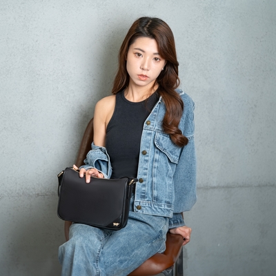 【BRAUN BUFFEL 德國小金牛】台灣總代理 瑪普爾 斜背包-黑色/BF837-12-BK