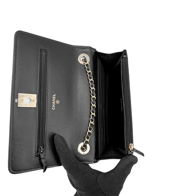 Chanel 香奈兒展示品19 Trendy CC 菱格羊皮淡金釦WOC斜背包(A80982-黑