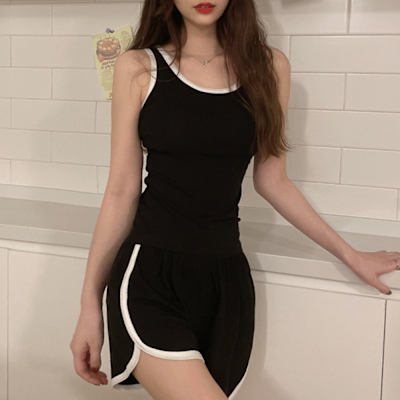 La Belleza純欲風吊帶性感胸墊滾邊背心+闊腿滾邊短褲冰絲家居服兩件式套裝