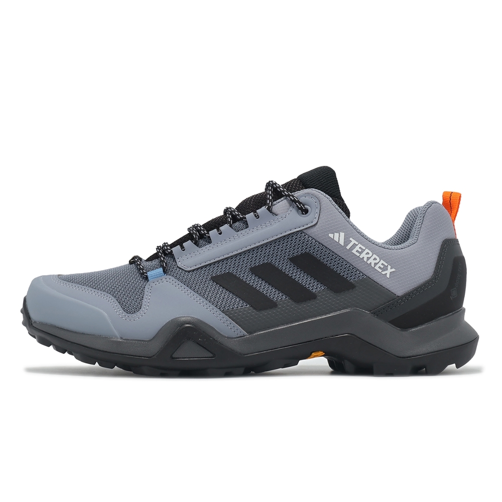 灰影 没有谁不知道的冷系A烟灰!😎 对于没有买过A的我来说,一直认为A款式显小