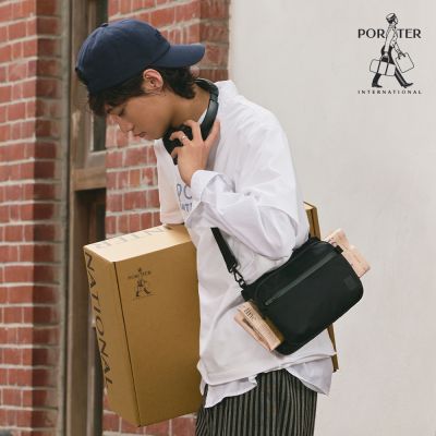 PORTER INTERNATIONAL - 自由探索VENTURE斜背包 - 黑