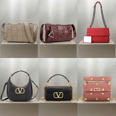 VALENTINO xBV卡帶包 入門精選▼54折