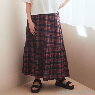 【earth music】素面/格紋摺邊分層式剪裁純棉長裙