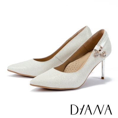 DIANA 閃耀蔥布水鑽釦飾尖頭高跟鞋 白色