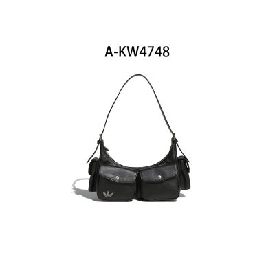 【Adidas 愛迪達】CLST W SLDR BAG 肩背包 女 A-KW4748