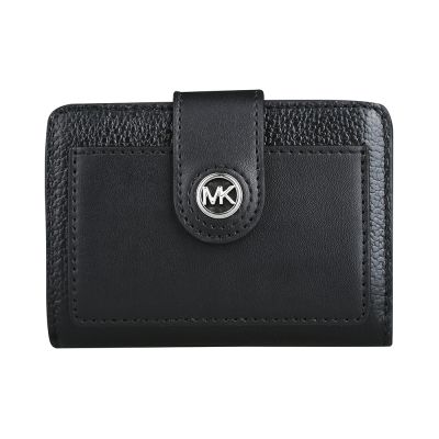 MICHAEL KORS 經典銀字LOGO荔枝紋Mercer系列6卡短夾(黑)