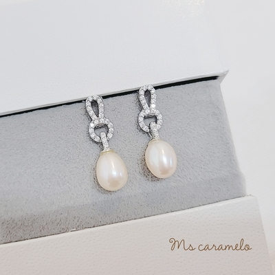 【焦糖小姐 Ms caramelo】 925純鍍K白 典雅淡水珍珠耳環