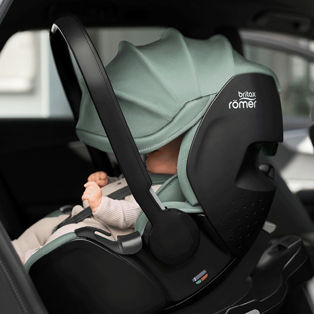 evenflo portable babysuite select playard Deluxe Type J plus it keeps baby Colours and sizes:SD-68Tblack-6M Bum Bag Waist Pack