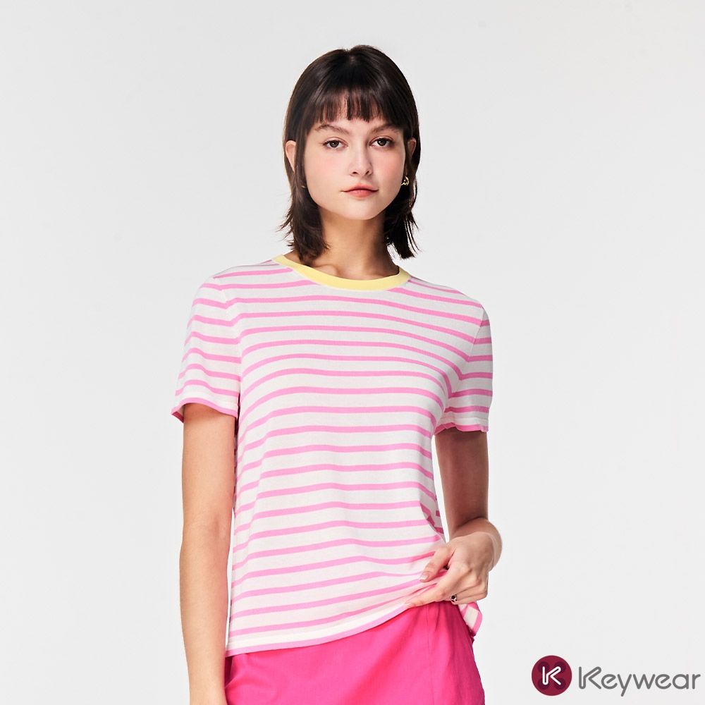 KeyWear奇威名品 百搭小爽T-淺粉紅色