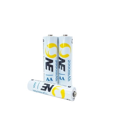 O-one 3號電池/4號電池 可磁吸式鋰聚合物充電電池(隨貨附充電線)