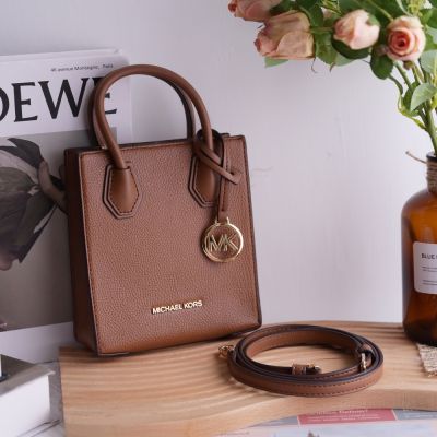 MICHAEL KORS MERCER 經典MK荔枝皮革迷你兩用手提包/紙袋包(咖)
