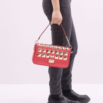 MICHAEL KORS Bradshaw 滿板裝飾鉚釘肩斜背翻蓋兩用包(橘紅)