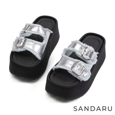 山打努SANDARU-拖鞋 毛邊雙扣環鬆糕厚底增高鞋-銀