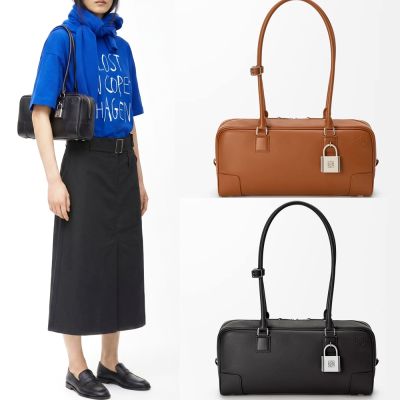LOEWE 羅威 Amazona 31 法棍包 小牛皮掛鎖長提把肩背包(2色 通勤包 腋下包)