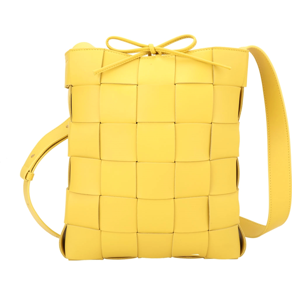 BOTTEGA VENETA 寶緹嘉  Cassette 編織小羊皮斜背包(黃色)