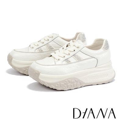 DIANA 牛皮植鞣皺褶燙鑽綁帶厚底休閒鞋 米白