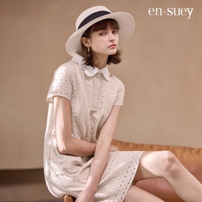 【en-suey 銀穗】EU花朵翻領繡洞連身短洋裝