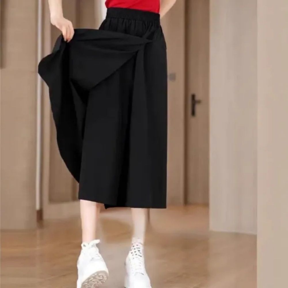 【LANNI 藍尼】★冰絲涼爽垂墜寬版裙褲(女裝/褲裙/寬褲/闊腿褲/休閒/日系/通勤 (黑)