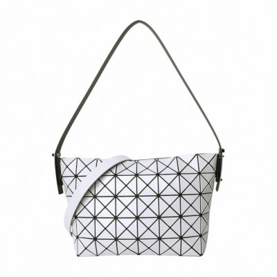 ISSEY MIYAKE  BAOBAO musette 細方格釦5x8 雙背帶兩用包(霧白)小款