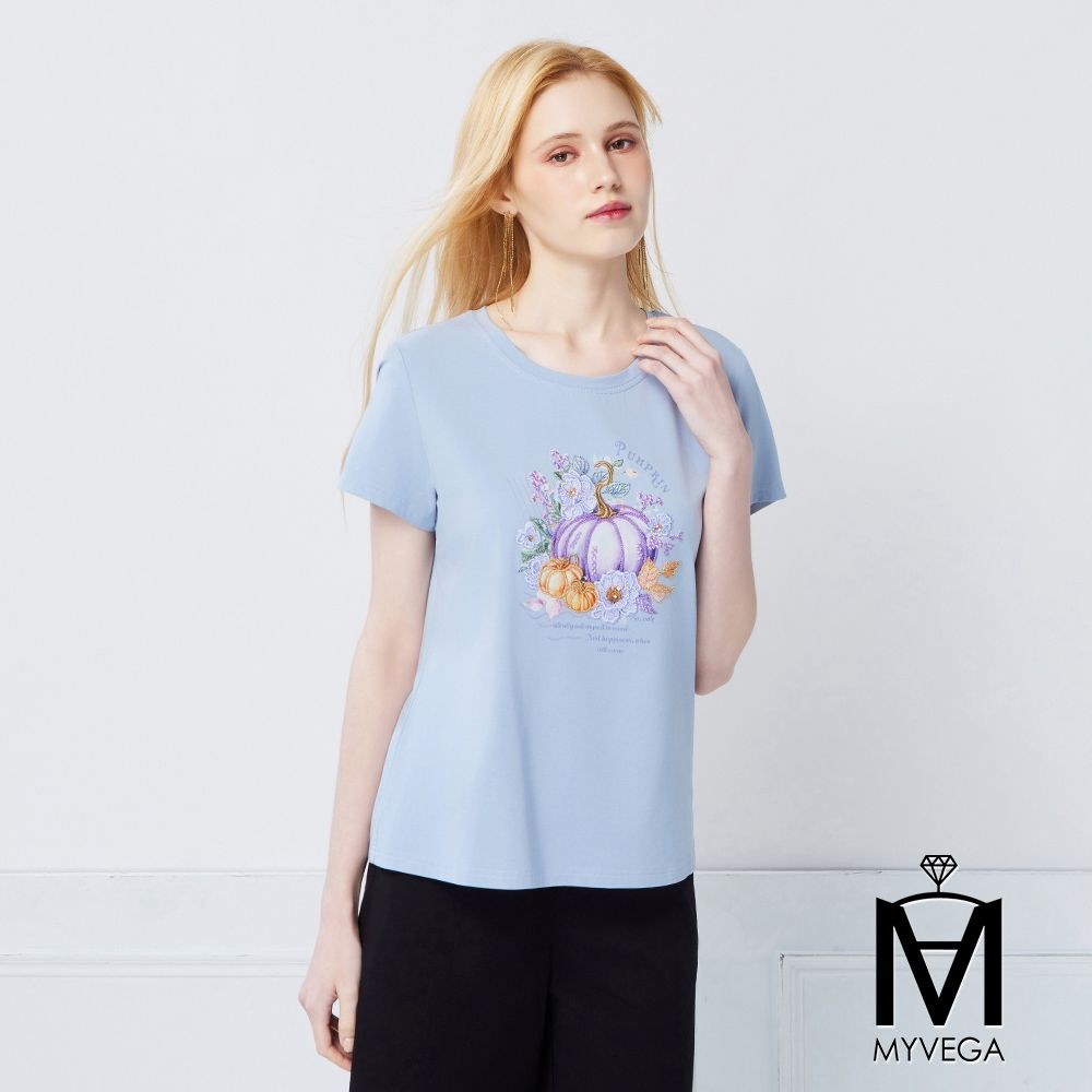 MYVEGA麥雪爾 MA莫代爾棉南瓜花卉立體刺繡上衣-共三色 (水藍)
