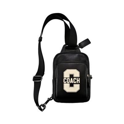 COACH黑色荔枝紋皮革美式校園風Logo方型小款單肩胸背斜後背男包
