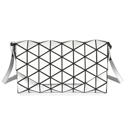 ISSEY MIYAKE 三宅一生BAOBAO TONNEAU MATTE 霧面幾何菱格翻蓋手拿/斜背包-白色