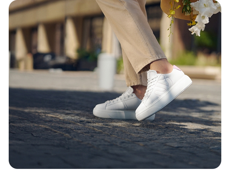 新品・未使用！ECCO street platform 白 23.5 cm ECCO STREET PLATFORM WOMEN'S SNEAKER | White