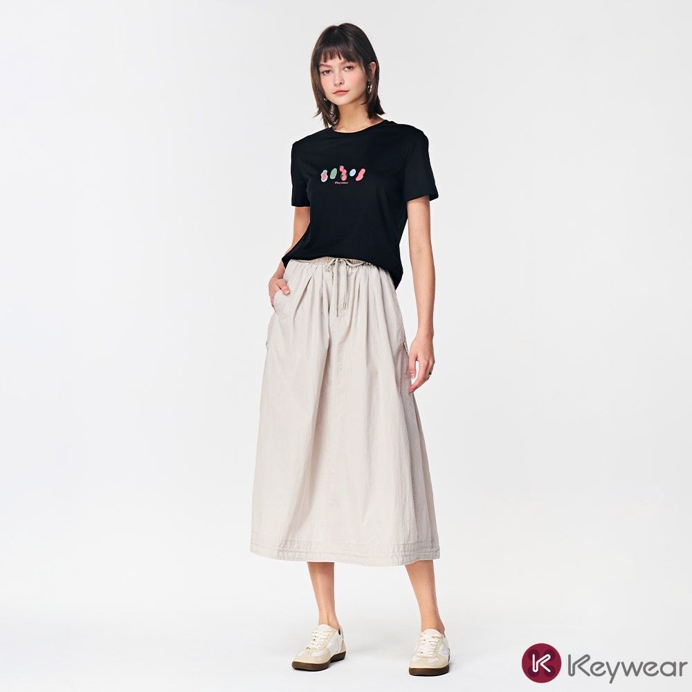 KeyWear奇威名品  可調設計鬆緊腰長裙(共2色)-淺灰色