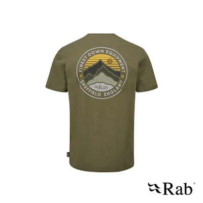 【RAB】Basecamp 3 Peaks Tee 短袖復古印花厚磅舒適棉T恤 男款 淺卡其 #QCC05