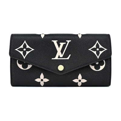 LOUIS VUITTON路易威登 Louis Vuitton Sarah 經典LOGO牛皮壓花皮革襯裡信封長夾(黑色)M80496