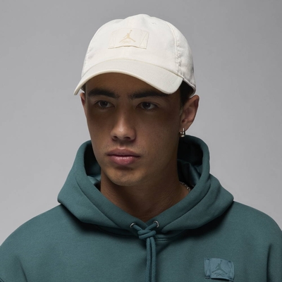 NIKE J CLUB CAP US CB FLT PATCH 棒球帽-米白-FD5181133