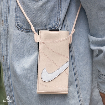 Nike PREMIUM 白粉色 運動 休閒 皮革 手機斜背包 N101003681-6OS