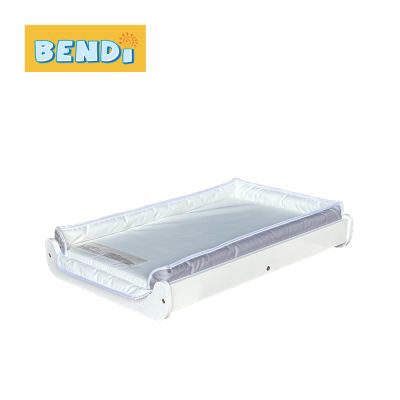 Bendi Air 空中尿布台(含防水尿布墊)