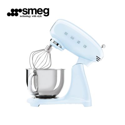 【SMEG】義大利復古美學全彩攪拌機-粉藍色_SMF03PBUS (贈烘焙甜點食譜)