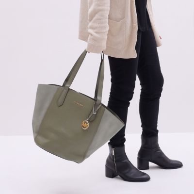 MICHAEL KORS PORTIA 絨面革拼接素色托特包(抹茶綠)