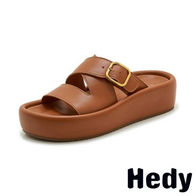 HEDY 平底涼鞋/復古經典皮帶釦飾一字交叉餅乾平底拖鞋 棕